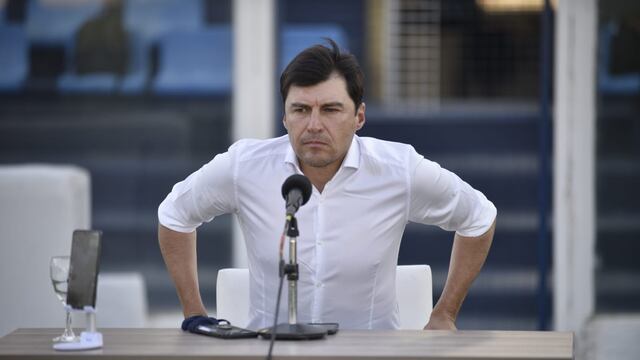 ¿Se queda o se va? Entre lunes y martes, la definición por el Cacique Medina en Talleres (Facundo Luque).