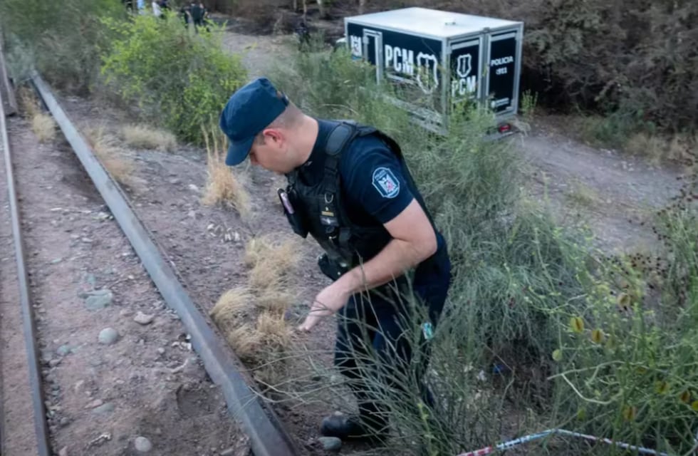 Horror en Guaymallén: encontraron un cuerpo calcinado en las vías del tren
