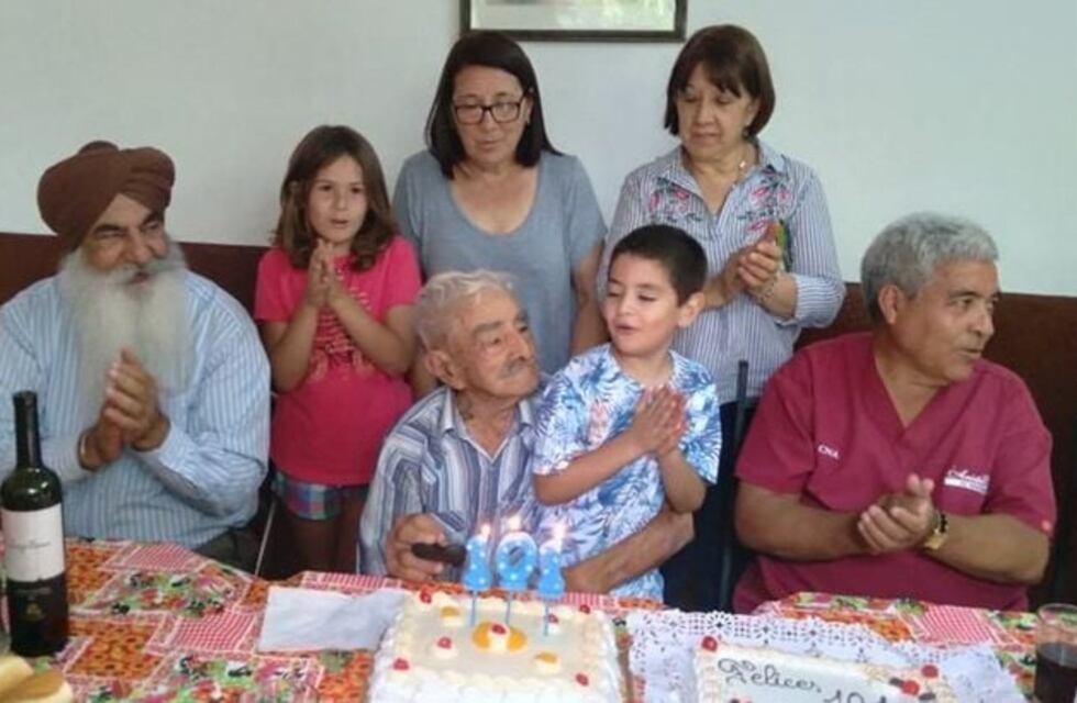 Don Félix celebró los 101 años durante la pandemia