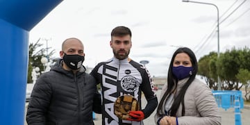 Fue el playón Municipal, la rodada ciclística “Vuelta al Casco Viejo”, con más de 300 participantes inscriptos en varias categorías desde niños a personas mayores.