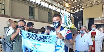 La réplica de la Virgen de Luján que acompañó a los soladados en Malvinas que está en San Rafael es la única en todo Mendoza. Foto Diario del San Rafael.