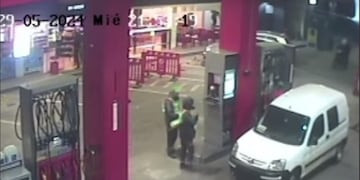 La estación de servicio se encuentra en Lamadrid y Oroño