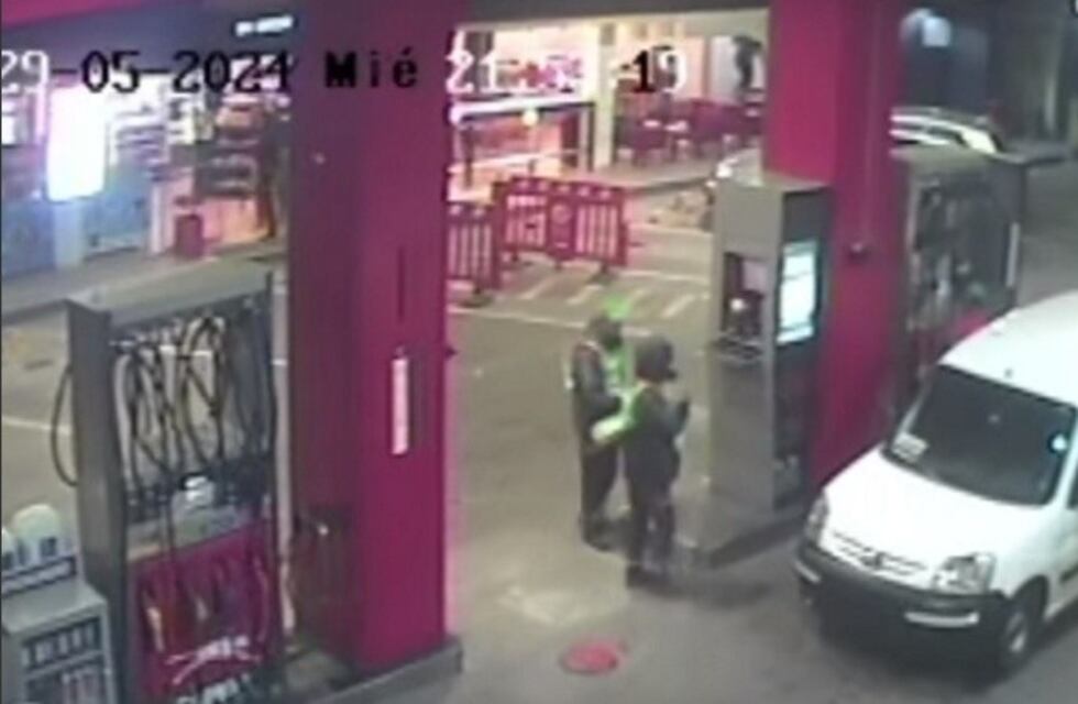 Amenazas contra Ángel Di María: así balearon la estación de servicio rosarina