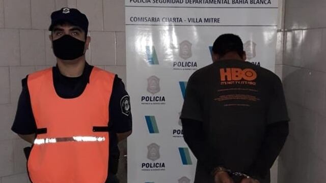 Los efectivos lo detuvieron por robar cables