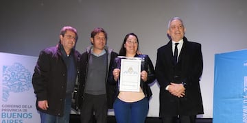 Más de 260 vecinos recibieron la escritura de su vivienda