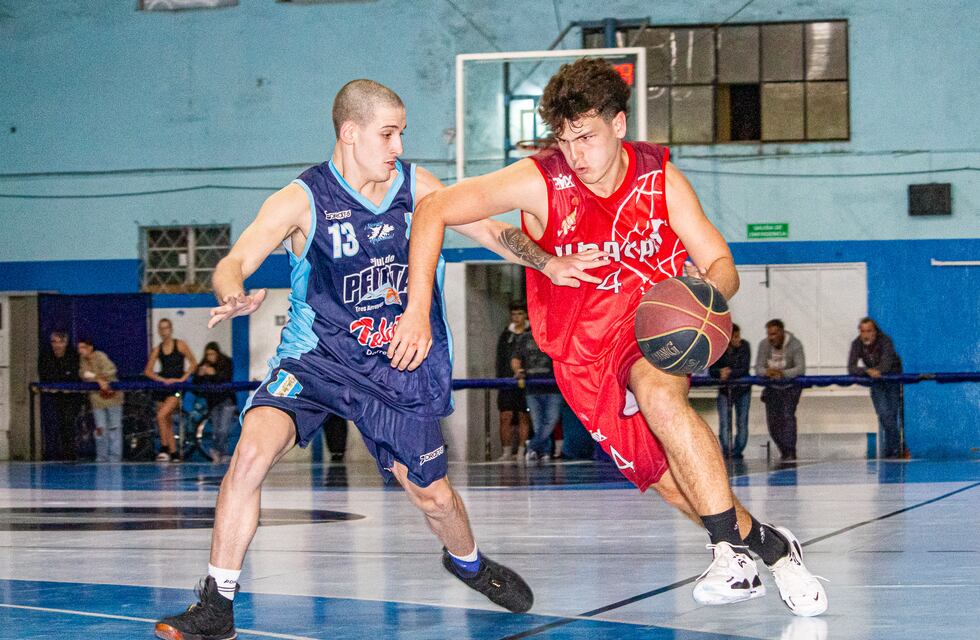 Copa Ciudad de Tres Arroyos de Básquet: Ganó Huracán y es puntero