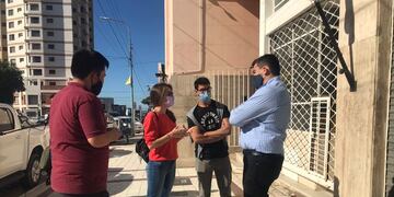 El concejal Tomas Buffa dialogó con los estudiantes.