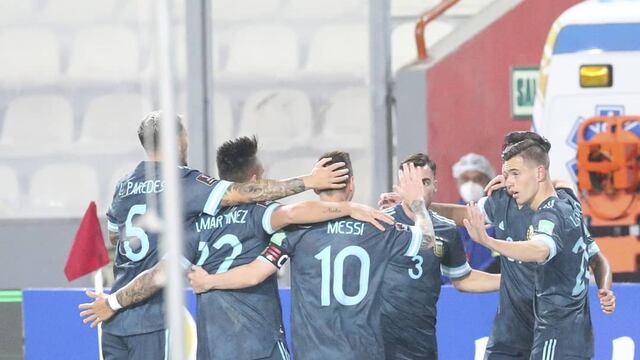 La Selección le ganó 2-0 a Perú en Lima. (Foto: @AFA)