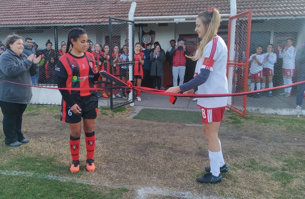 Comenzó el Torneo Oficial de Fútbol Femenino