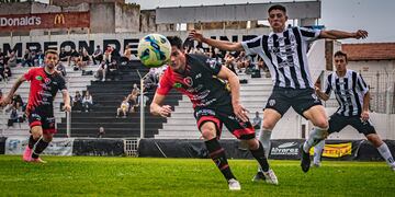Sporting recibe a Villa Mitre con la necesidad de ganar para volver a puestos de playoff. (Foto: Prensa Sporting).