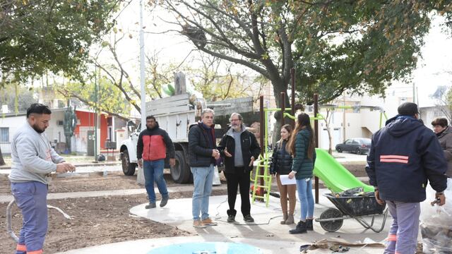 Avanzan las obras en las plazas de Rafaela