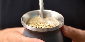 ¿Te duele la cabeza cuando no tomás mate? Este es el motivo  (Freepik)