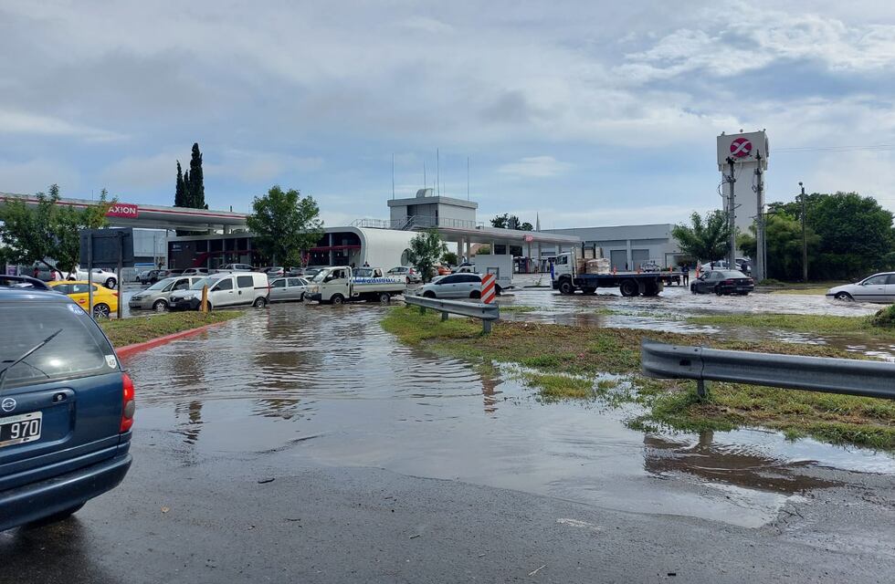 Temporal en Córdoba: múltiples cortes de luz y choques tras en medio de la tormenta