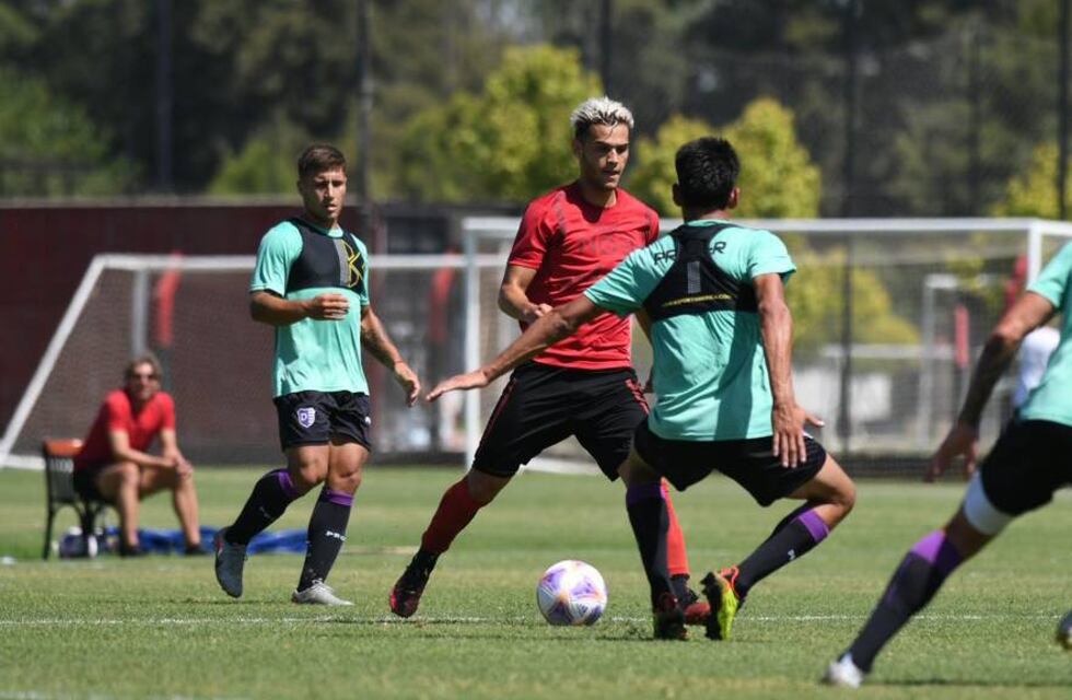 Newell’s recibió a Villa Dálmine en los primeros amistosos de Gabriel Heinze