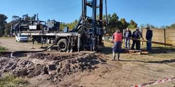 Comenzó la perforación de uno de los nuevos pozos de agua