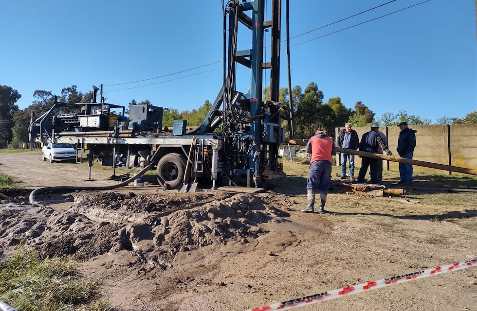Comenzó la perforación de uno de los nuevos pozos de agua