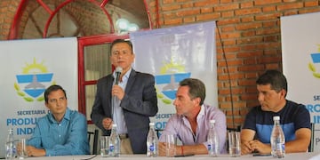 El secretario de Producción e Industria de Perico, Martín Miguel Llanos, sostuvo que el productor tabacalero es "un actor clave para el desarrollo socioeconómico de la provincia".