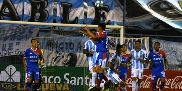 Unión de Santa Fe perdió ante Atlético Tucumán en la tercera fecha de la Copa de la Liga Profesional de Fútbol. (@clubaunion)