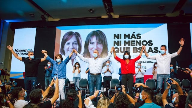 Críticas. El gobernador Schiaretti, el intendente Llaryora y las candidatas del PJ volvieron a cuestionar al "centralismo porteño". (Prensa Hacemos por Córdoba)