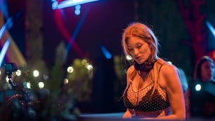 Caro Lewis, cordobesa, dj y médica.