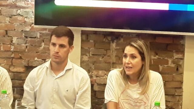 Carolina Losada en Rafaela, junto al senador Dionisio Scarpín, Leo Viotti y Mario Barletta