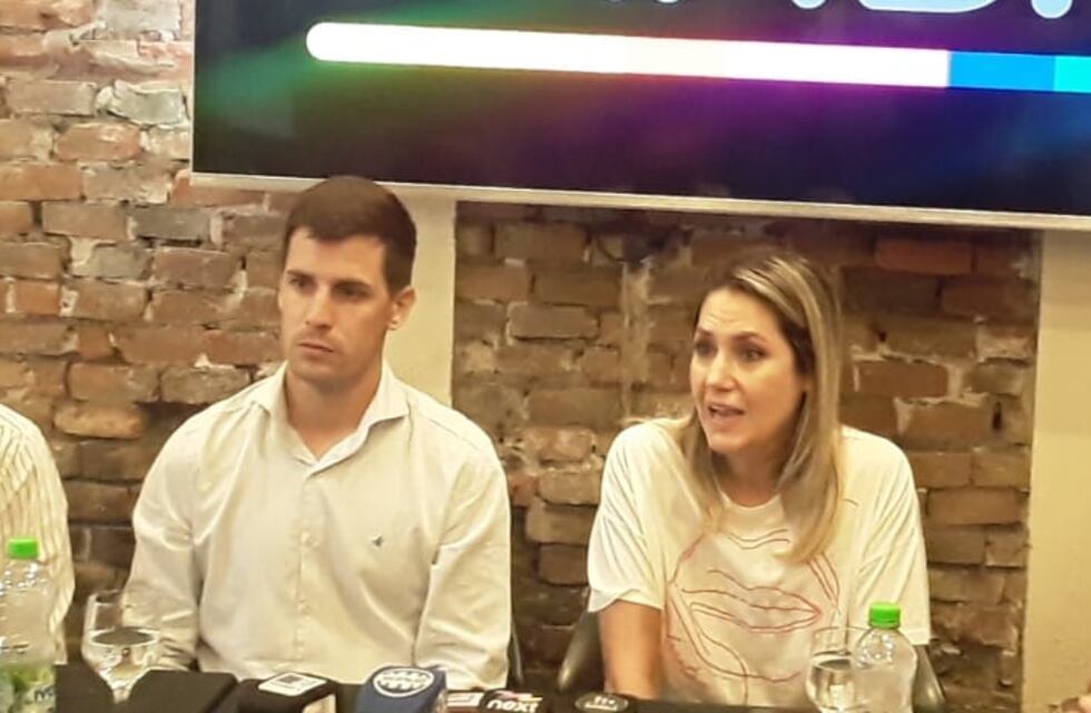 Carolina Losada llega este viernes a Rafaela