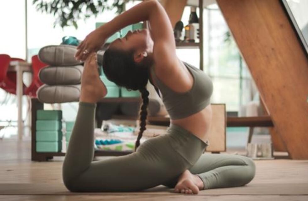 La EMAE ofrecerá un taller de yoga para mujeres