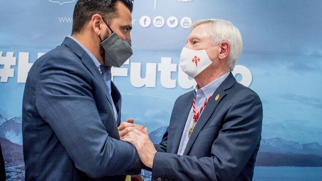 Walter Vuoto recibió a Alejandro Rubín Carballo y la comitiva de la Orden de Santiago de Compostela