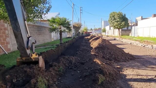 Cordón cuneta en Azul