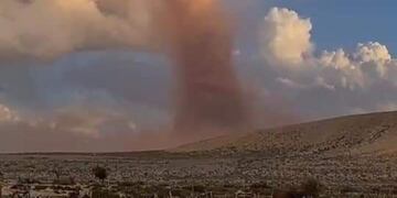 Las redes sociales se llenaron de videos de un tornado en Malargüe.
