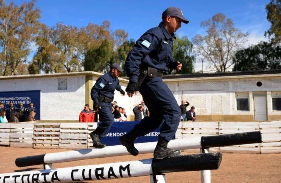Item estado físico: presentaron un proyecto para los policías