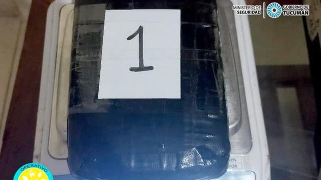 En un colectivo incautan más de un kilo de cocaína oculto en la caja de un aire acondicionado