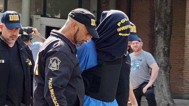 Nuevas pericias complican al acusado de haber matado a sus dos padres