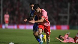 Sin un 9 por la ausencia de Maravilla Martínez, Instituto estuvo desconocido y perdió (Facundo Luque / La Voz)