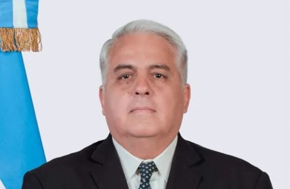 El ministro de Producción Díaz Cano dio positivo de coronavirus