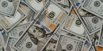 El dólar blue se aleja de los máximos nominales