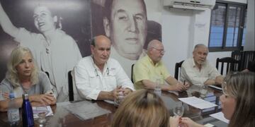 Bajo la mirada del general Perón desde la gigantografía, las máximas autoridades del Distro Jujuy del PJ iniciaron el camino hacia los comicios del año 2023.