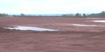 Eldorado: se encuentran realizando conexiones de riego para el futuro estadio.