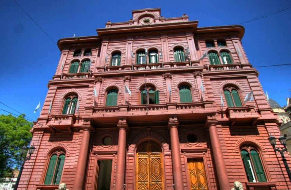 Cómo funcionarán los servicios públicos en Rosario el 1° de mayo