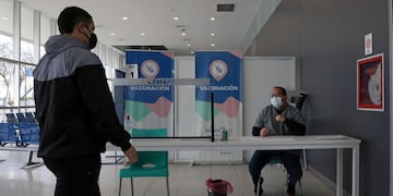 La provincia de Santa Fe registró 1.024 casos de coronavirus y diez muertes este sábado.