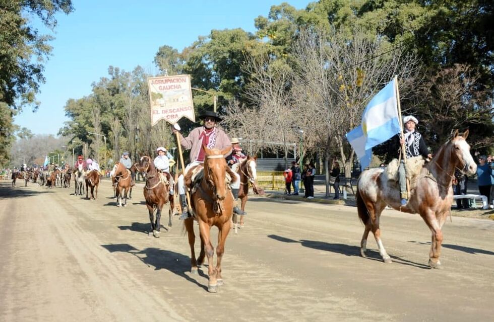 El Acto Oficial por el 9 de Julio en Arroyito se llevó en la Costanera del Río Xanaes