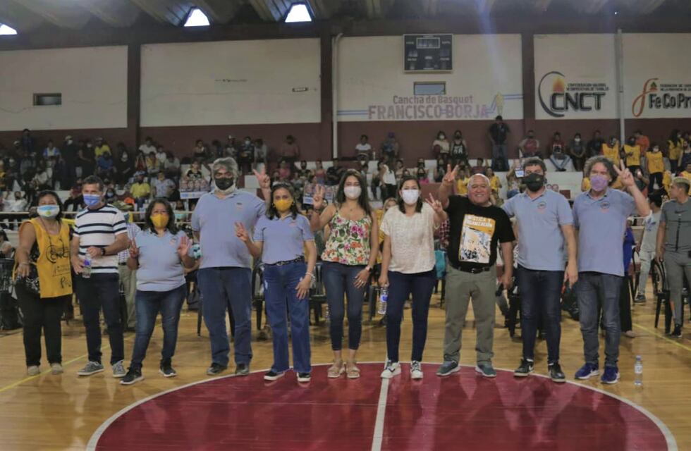 Leila Chaher encabezó un acto con cooperativas de trabajo de Jujuy