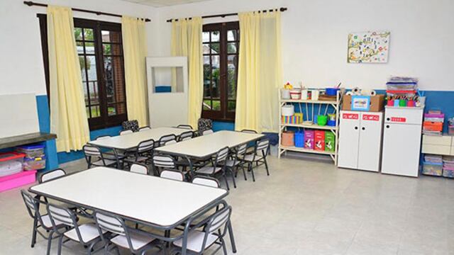 Una maestra jardinera es investigada en Santiago del Estero por maltratar a sus alumnas.