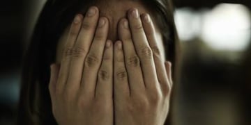 El reto viral de TikTok que consiste en "autolesionarse" la cara se viralizó entre jóvenes italianos.