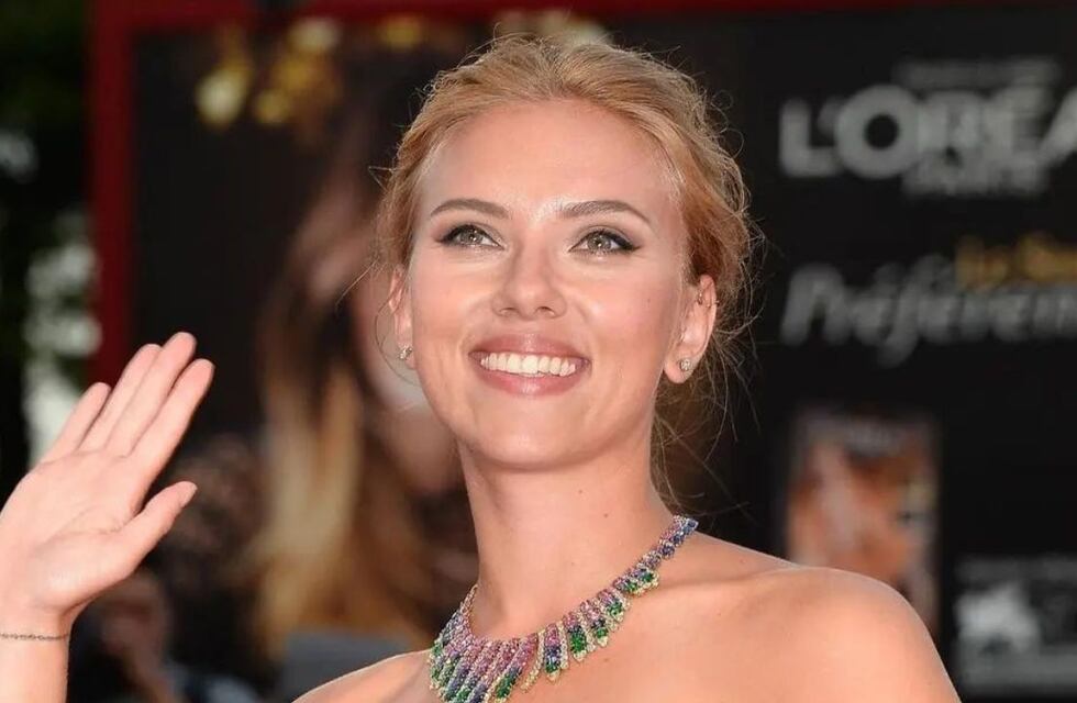Scarlett Johansson se mostró completamente al natural, sin Photoshop y dejó un potente mensaje