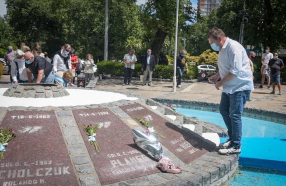 Se celebró el 34º aniversario de la inauguración del Monumento a los Caídos en Malvinas