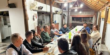 Luis Castellano dialogó con la Comisión Vecinal del barrio El Bosque