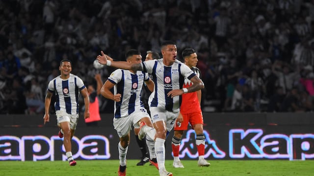 Juan Camilo Portilla, volante de Talleres. Anotó el 2 a 2 ante River. Para festejarlo así (La Voz).