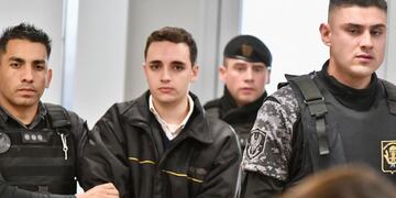 El médico falso está detenido desde el 2021.
