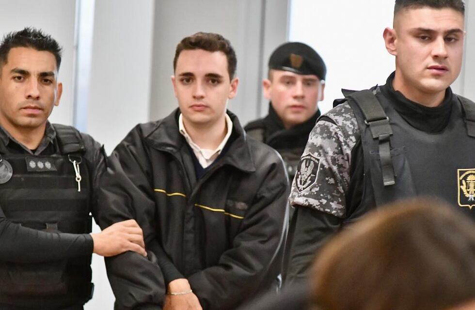 Inició el juicio al médico falso del COE Río Cuarto: cuáles son las acusaciones que debe enfrentar